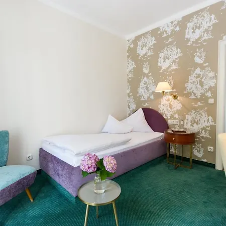 Dermuth Hotels - Hotel Dermuth Poertschach Hotel 4*